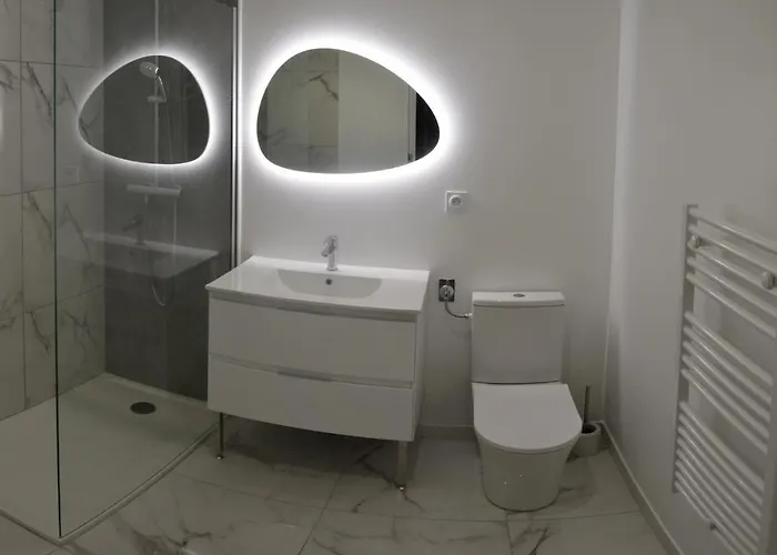 D'hôte Indépendante - Calme - Parking - Climatisation - Sdb Privée